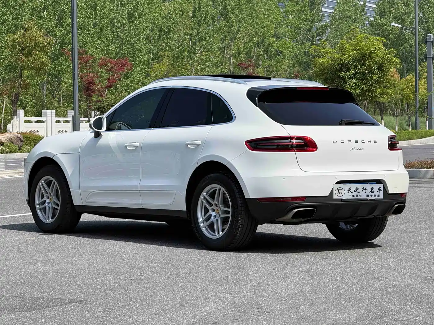 Porsche Macan 2017 Macan 2.0T фото 17