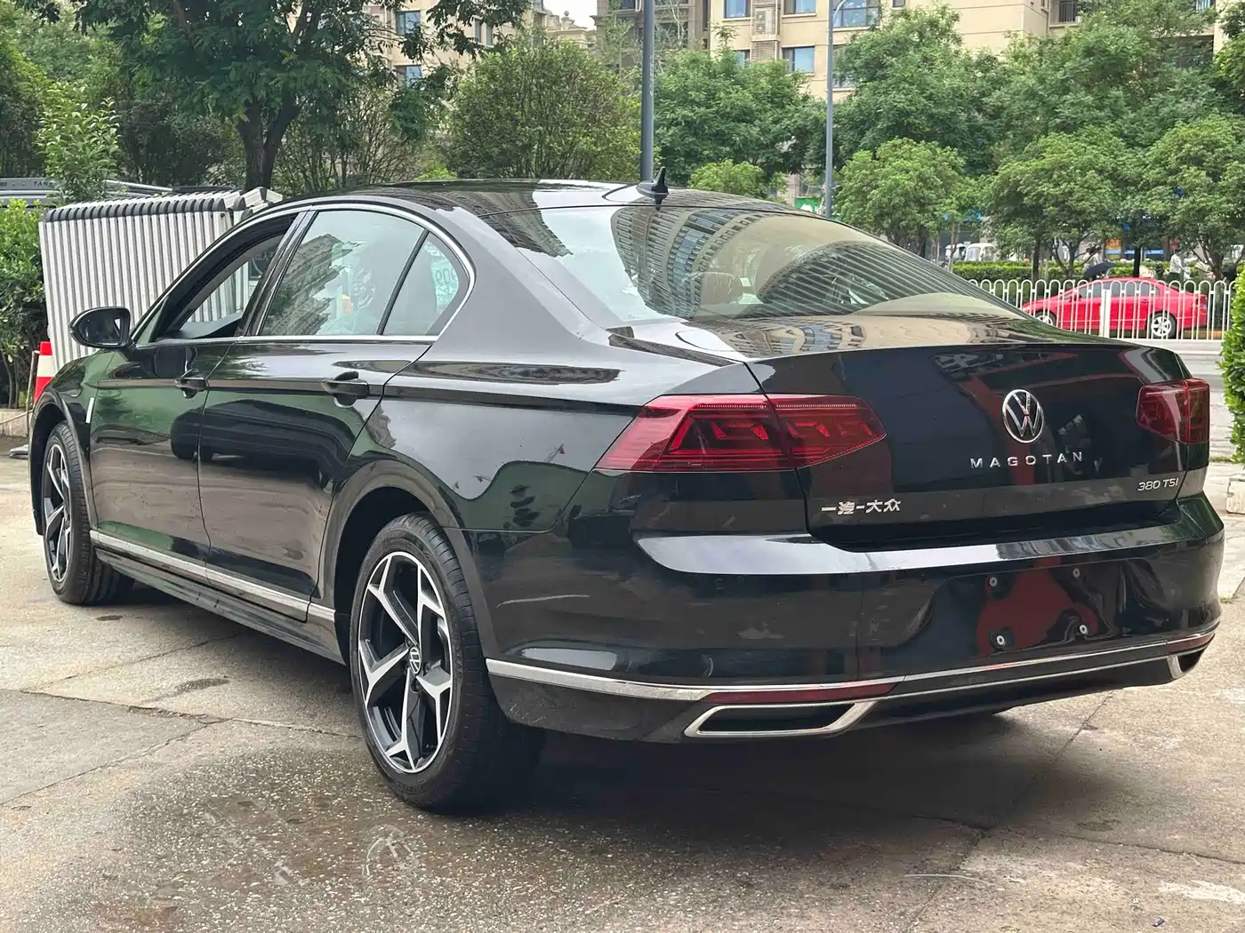 VOLKSWAGEN MAGOTAN