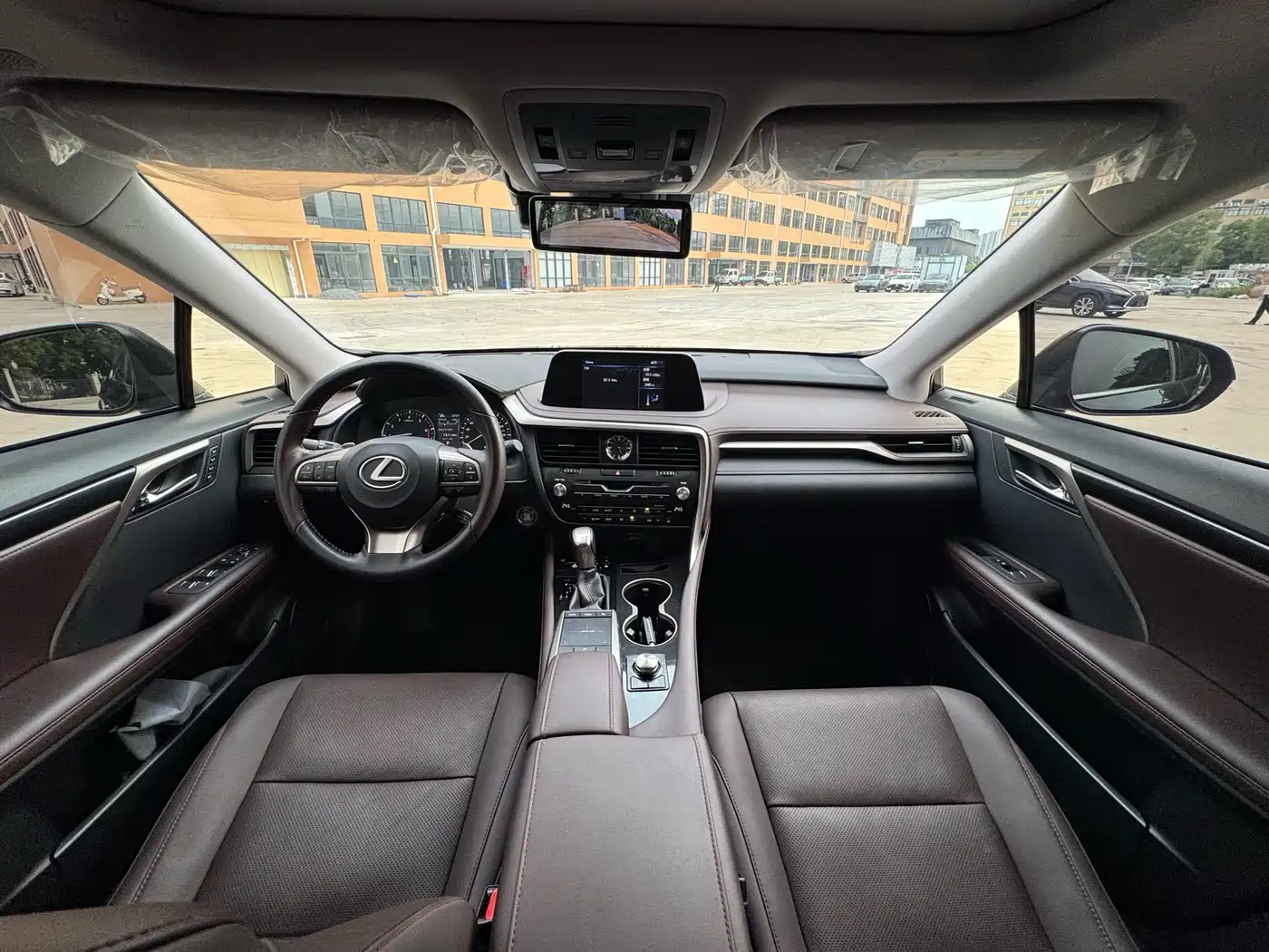 Lexus RX 2020 Facelift 300 AWD Elegance Edition фото 4