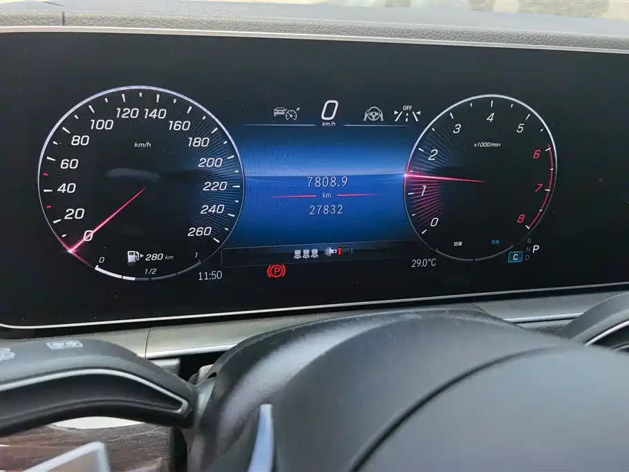 Mercedes-Benz GLE 2023 GLE 350 4MATIC Fashion фото 14