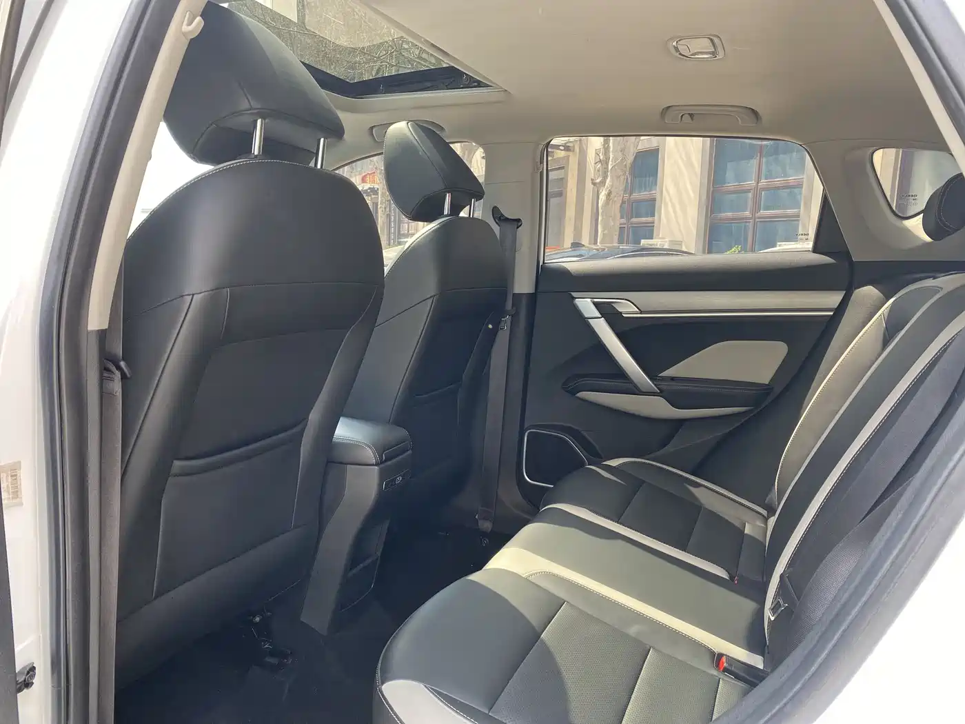 GEELY AUTOMOBILE BINYUE