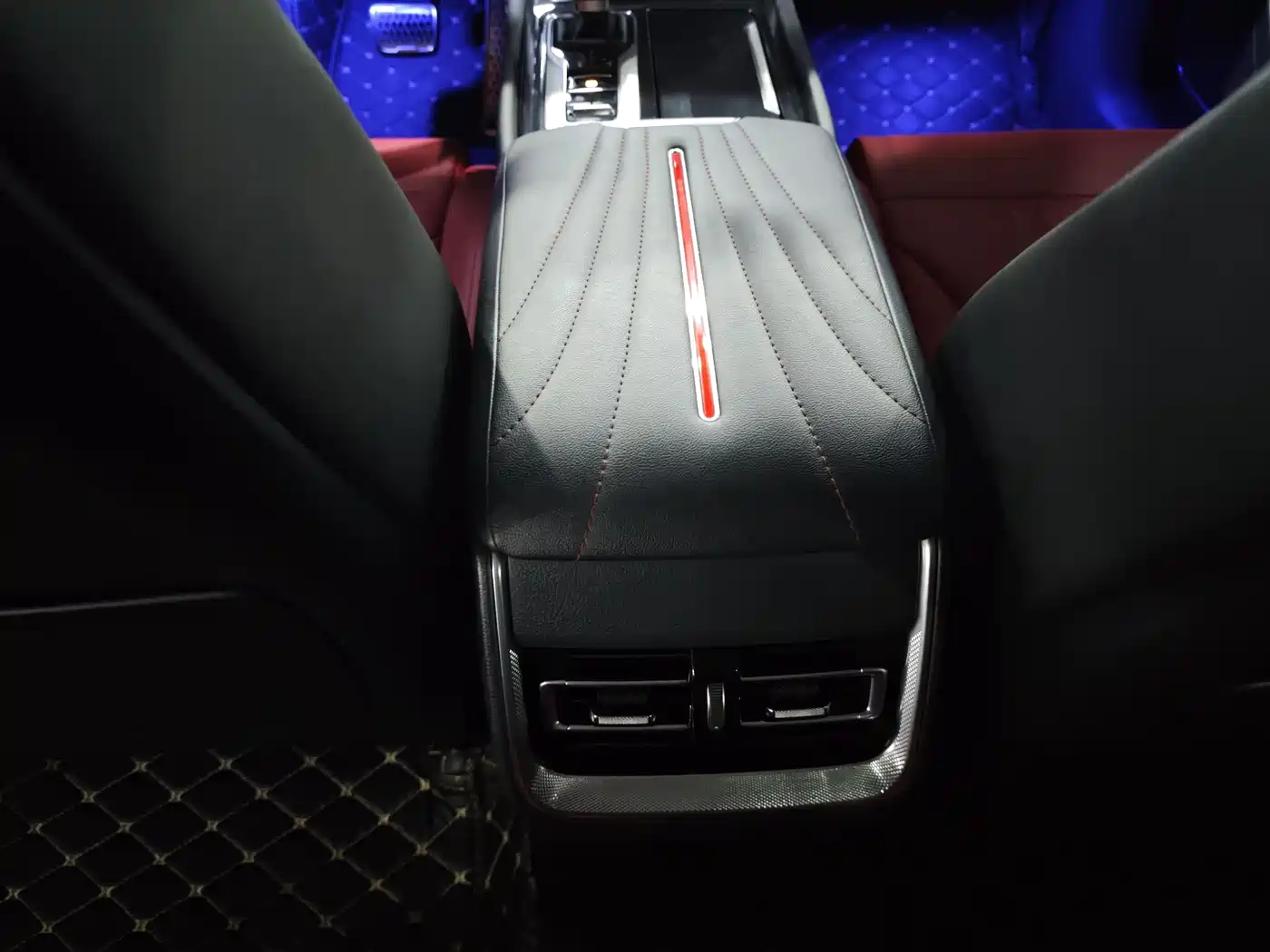Hongqi H6 2024 Model 2.0T Elegance Edition фото 10