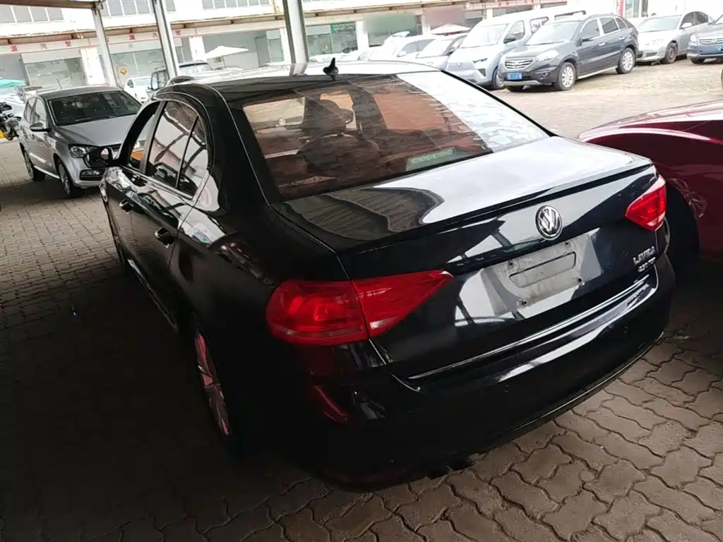 Volkswagen Lavida 2015 230TSI DSG Comfort Edition фото 5