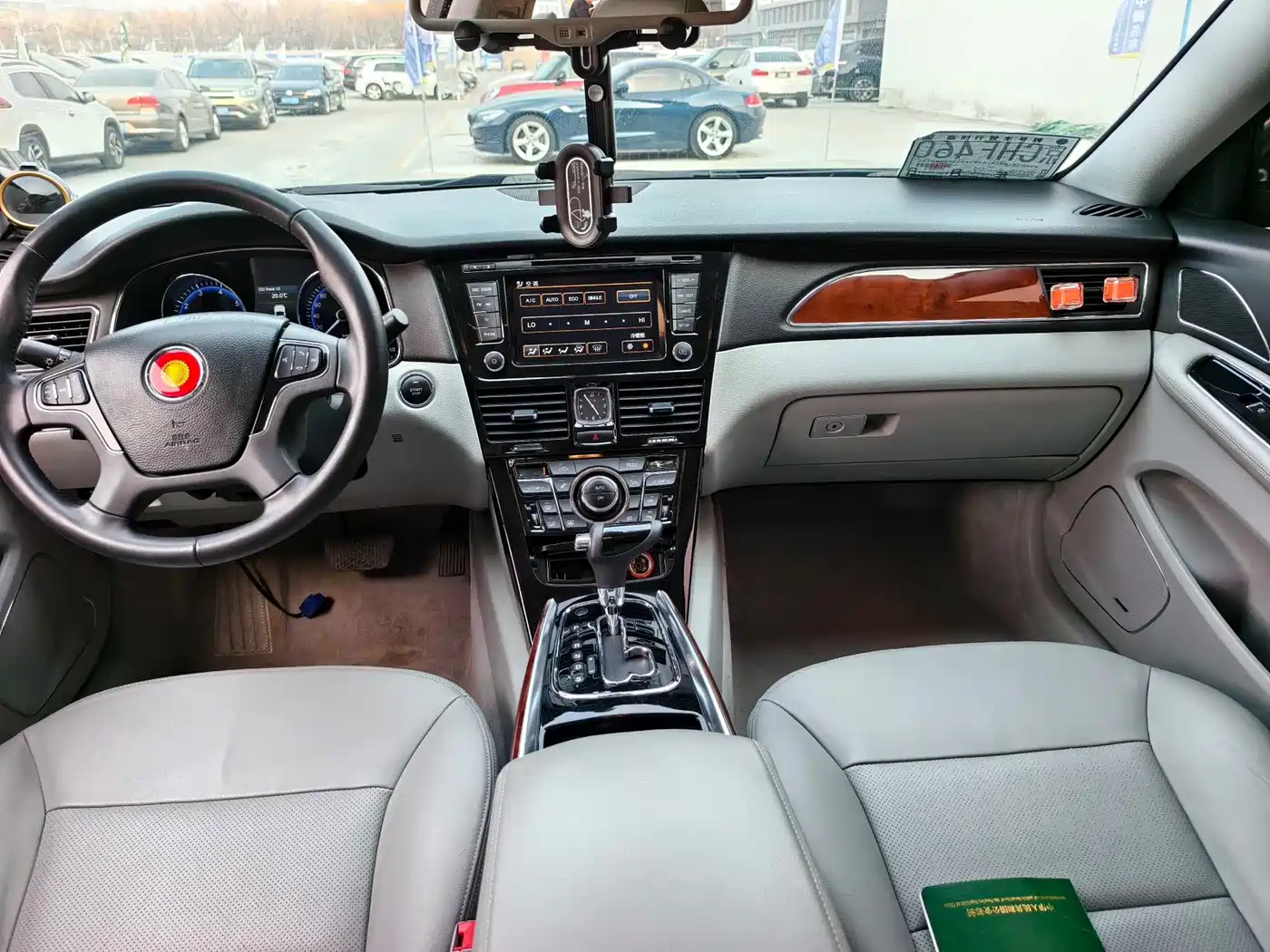 Hongqi H7 фото 8
