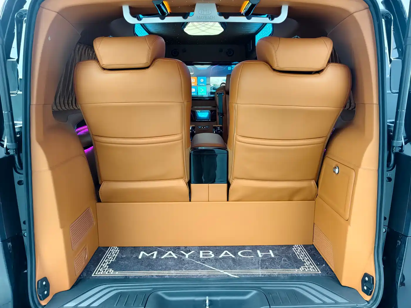 Mercedes-Benz Vito 2024 2.0T Business 8-Seater фото 27
