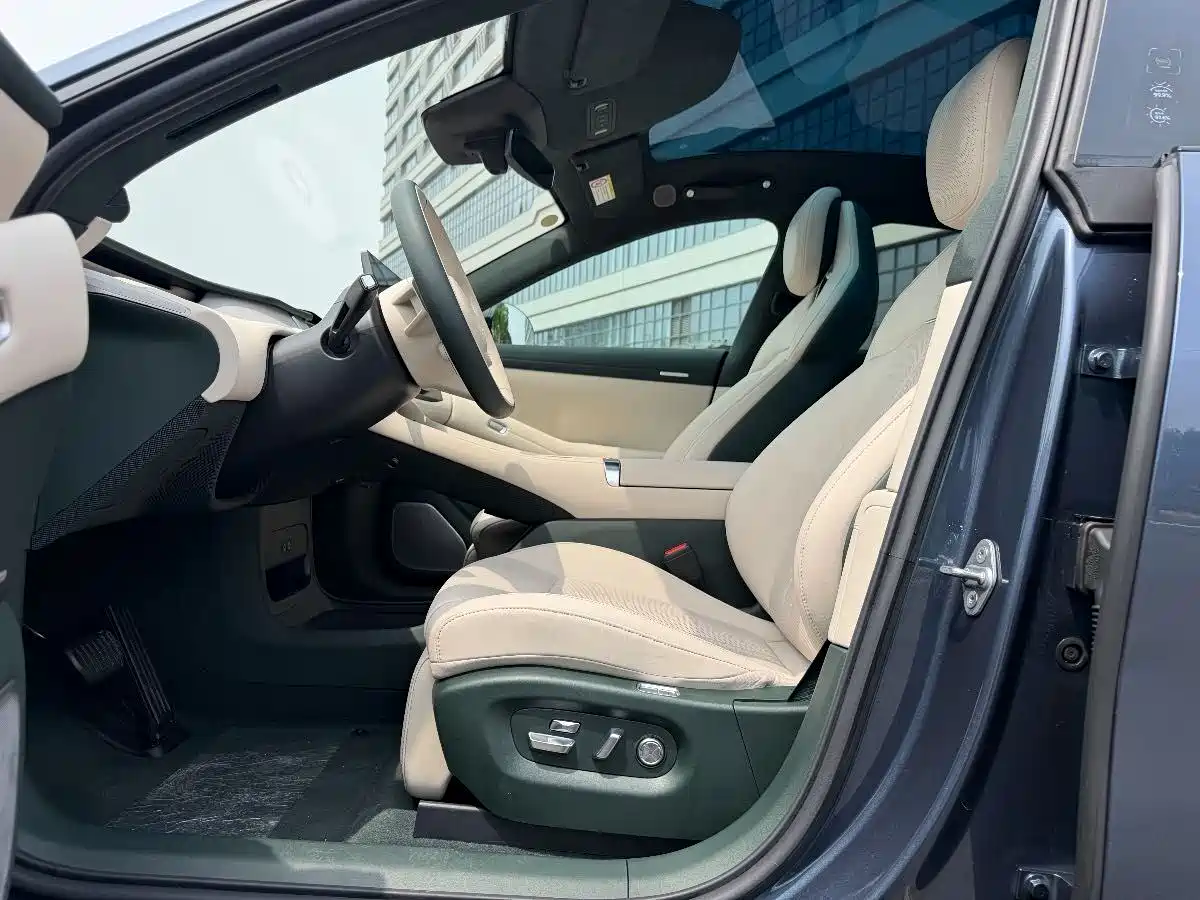 Xiaomi Auto Xiaomi YU7 2025 Ultra Long Range High Performance AWD Max Edition фото 9
