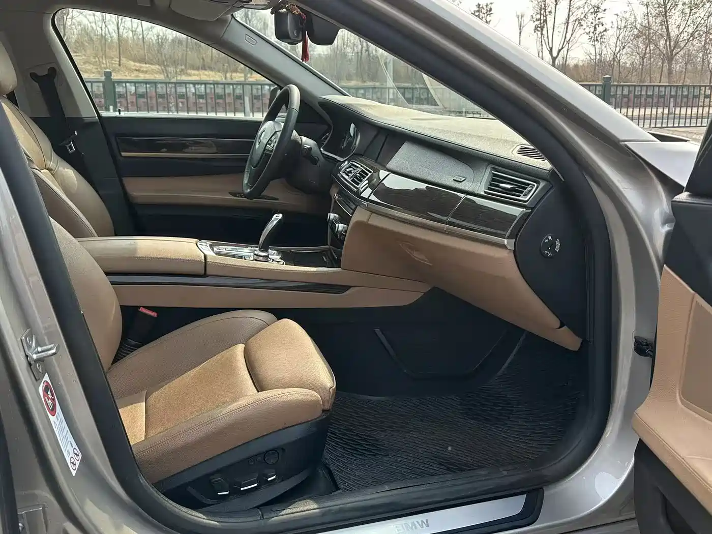 BMW 7 Series 2011 730Li Elegance фото 13