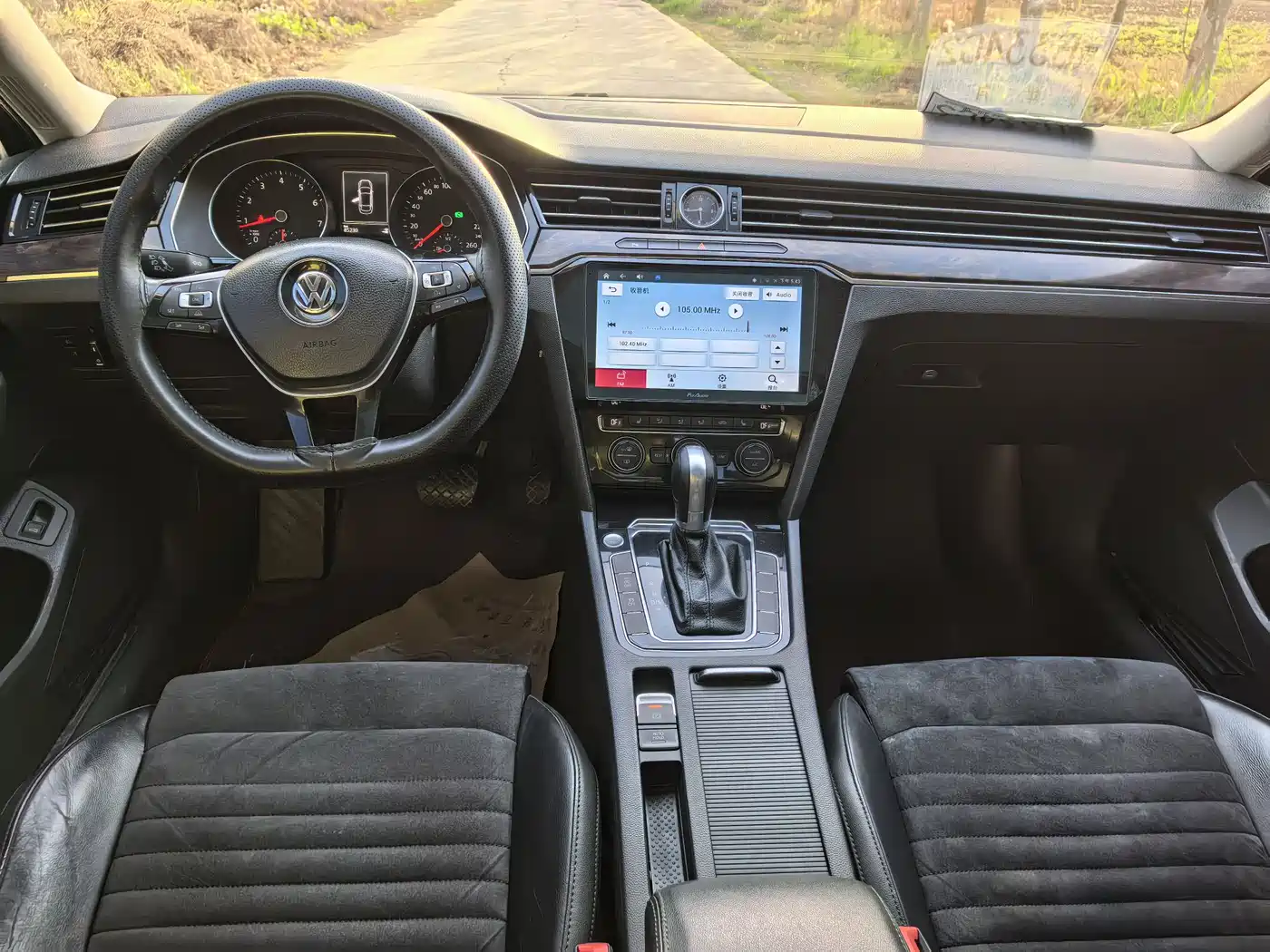 Volkswagen Magotan 2017 330TSI DSG Luxury фото 8
