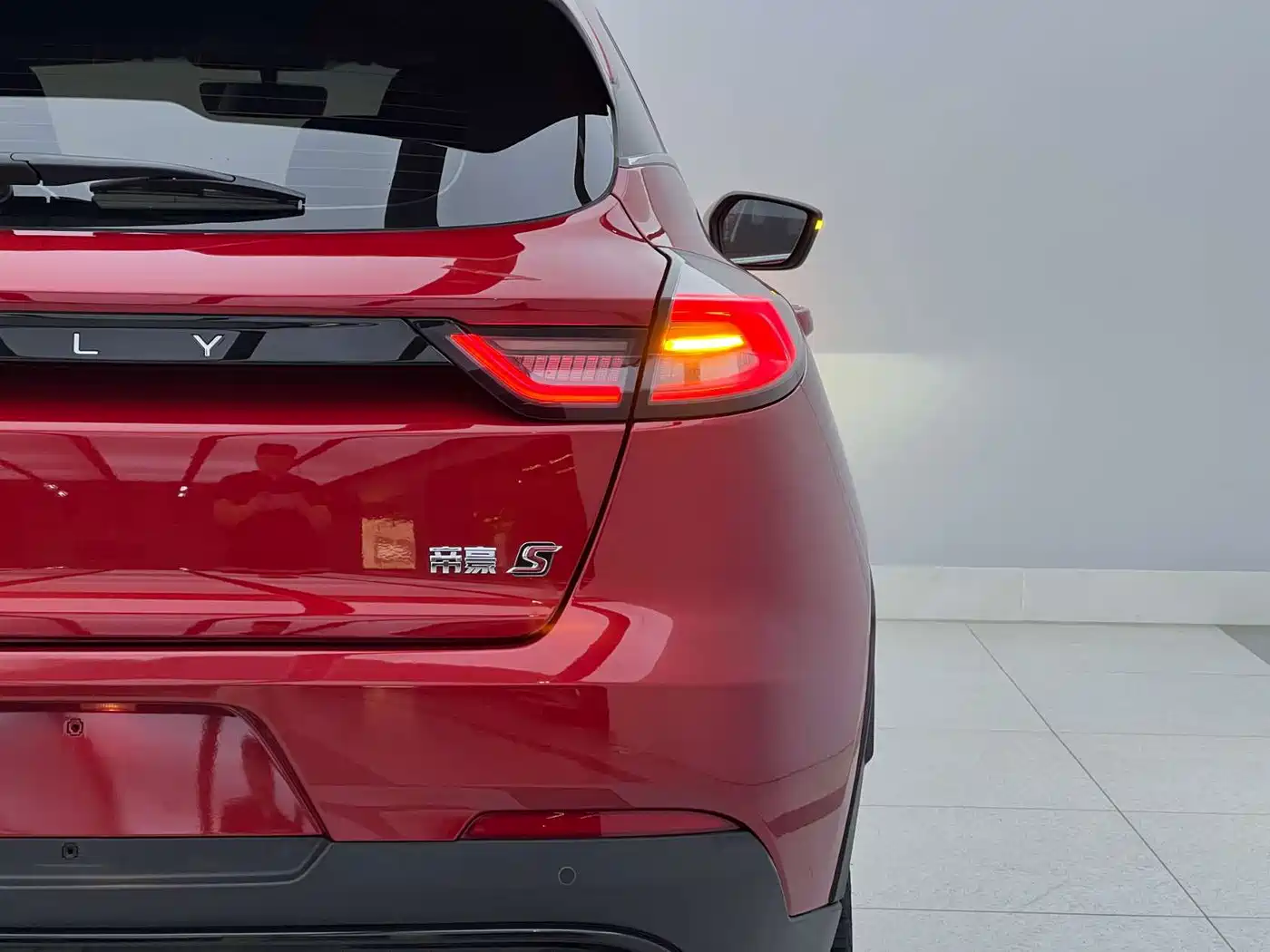 Geely Emgrand S 2022 2021 1.4T CVT Luxury