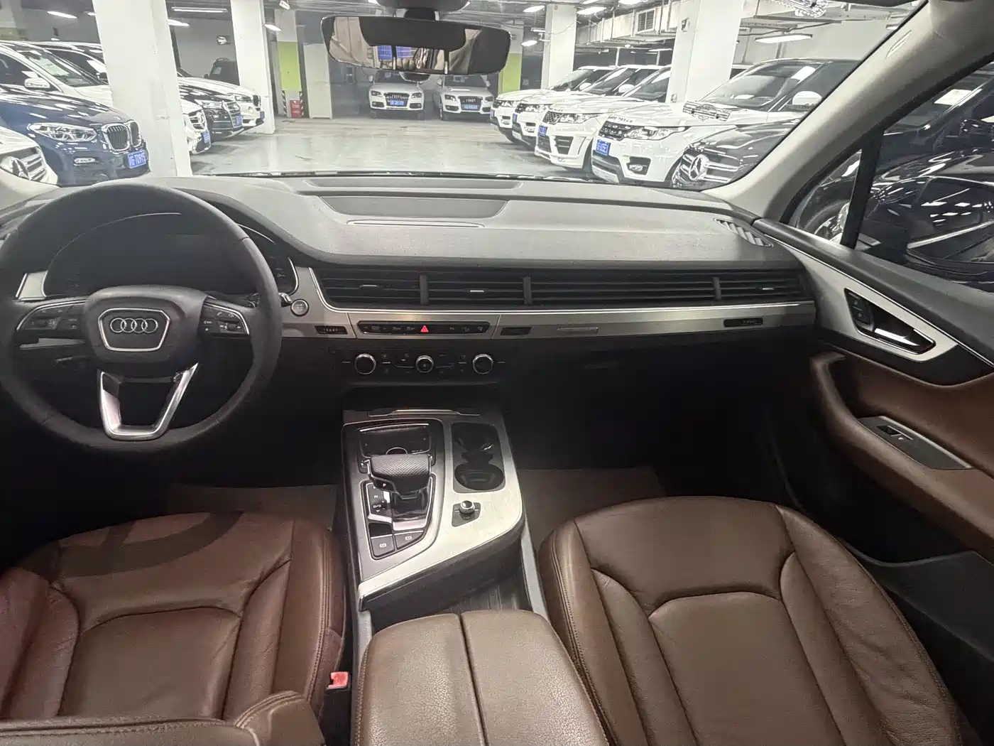 AUDI Q7