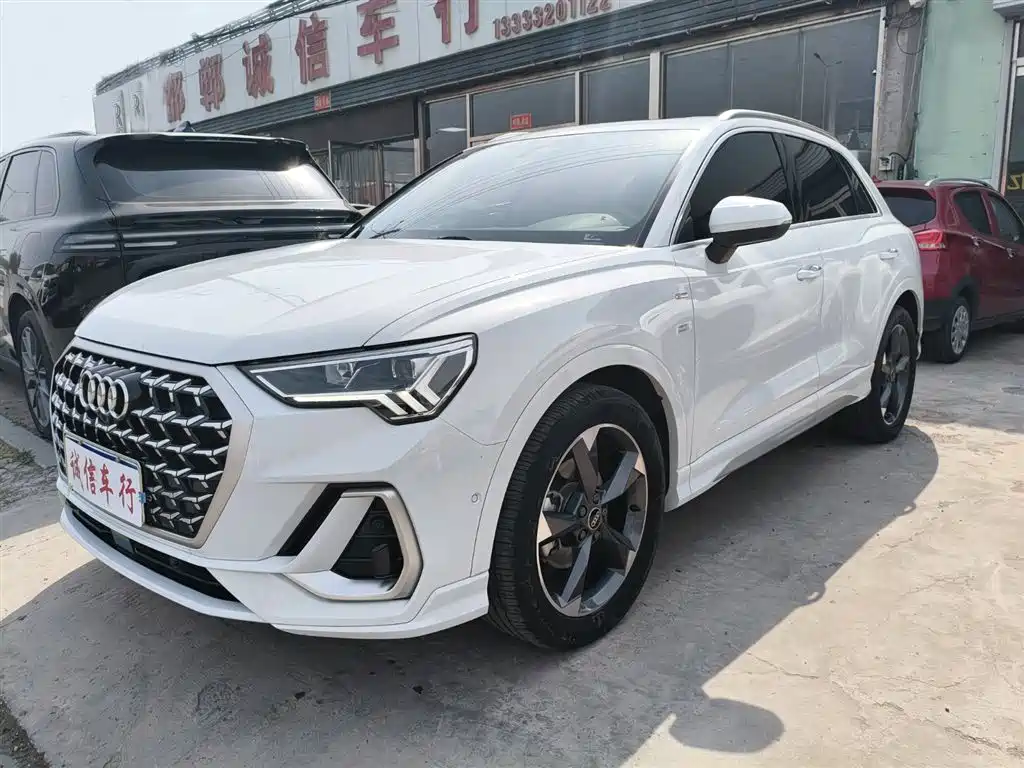 Audi Q3 2024 35 TFSI Fashion Sport