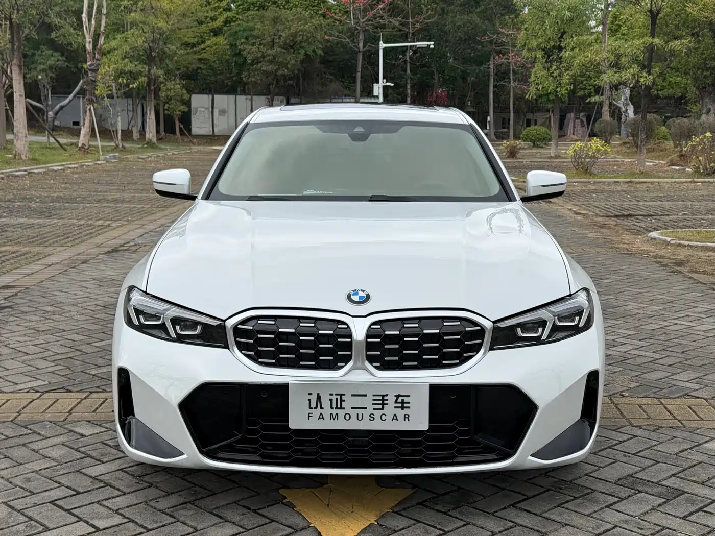 BMW 3 SERIES