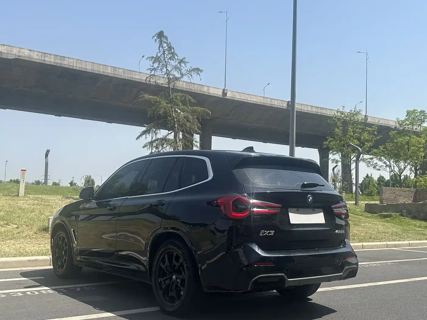 BMW iX3 2022 Facelift Leading Model фото 4