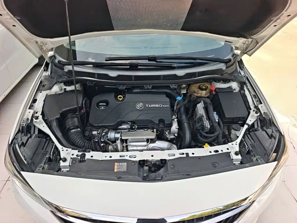 Фото 20 - Buick Verano