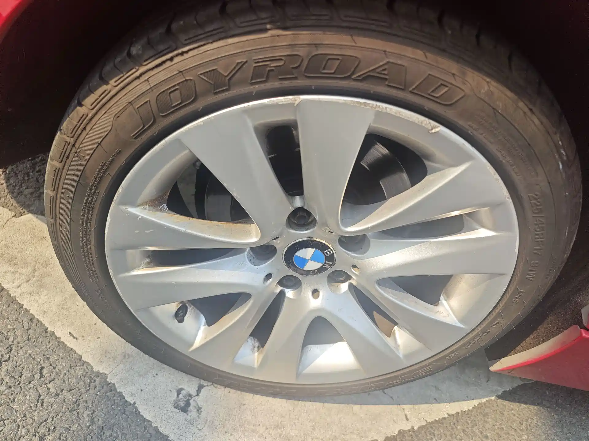 Photo 8 - BMW 3 Series