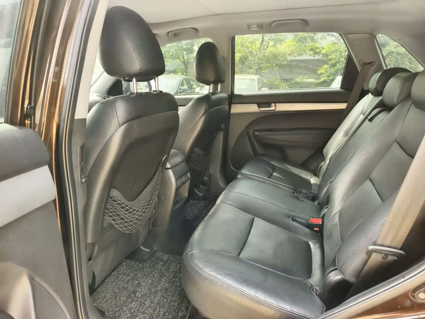 Kia Sorento 2013 2.4L 7-seat Gasoline Comfort Edition фото 10