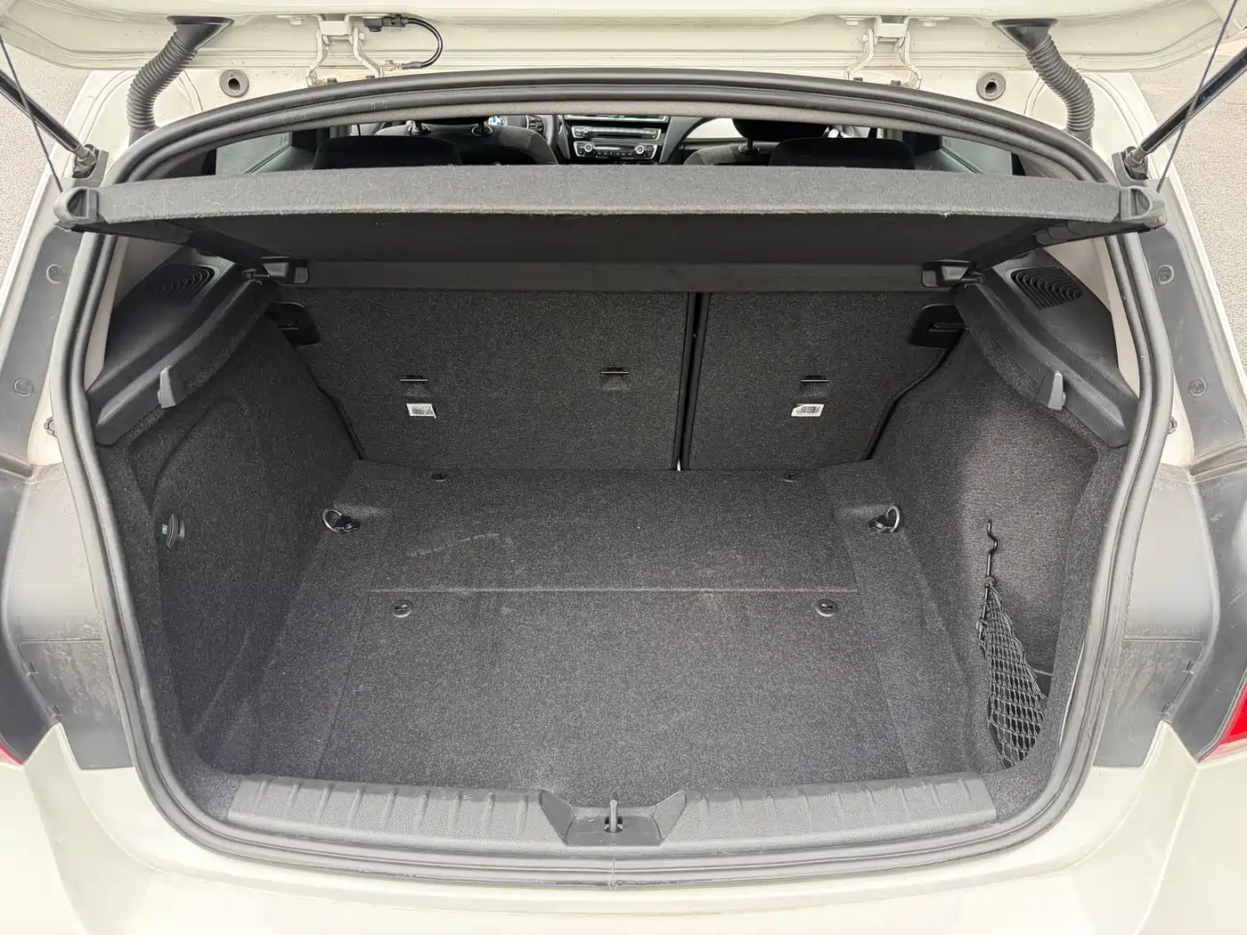 BMW 1 Series (Import) 2016 120i Leading Model фото 8