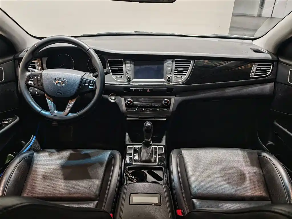 Hyundai Mistra 2016 1.8L Auto Premium DLX фото 13