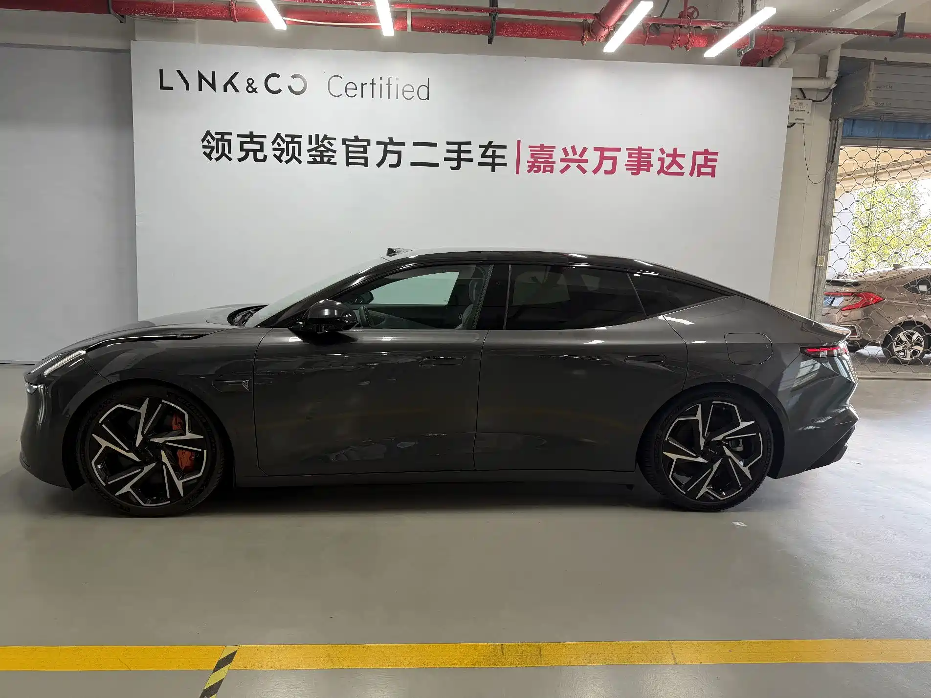 Фото 2 - Lynk & Co Z10