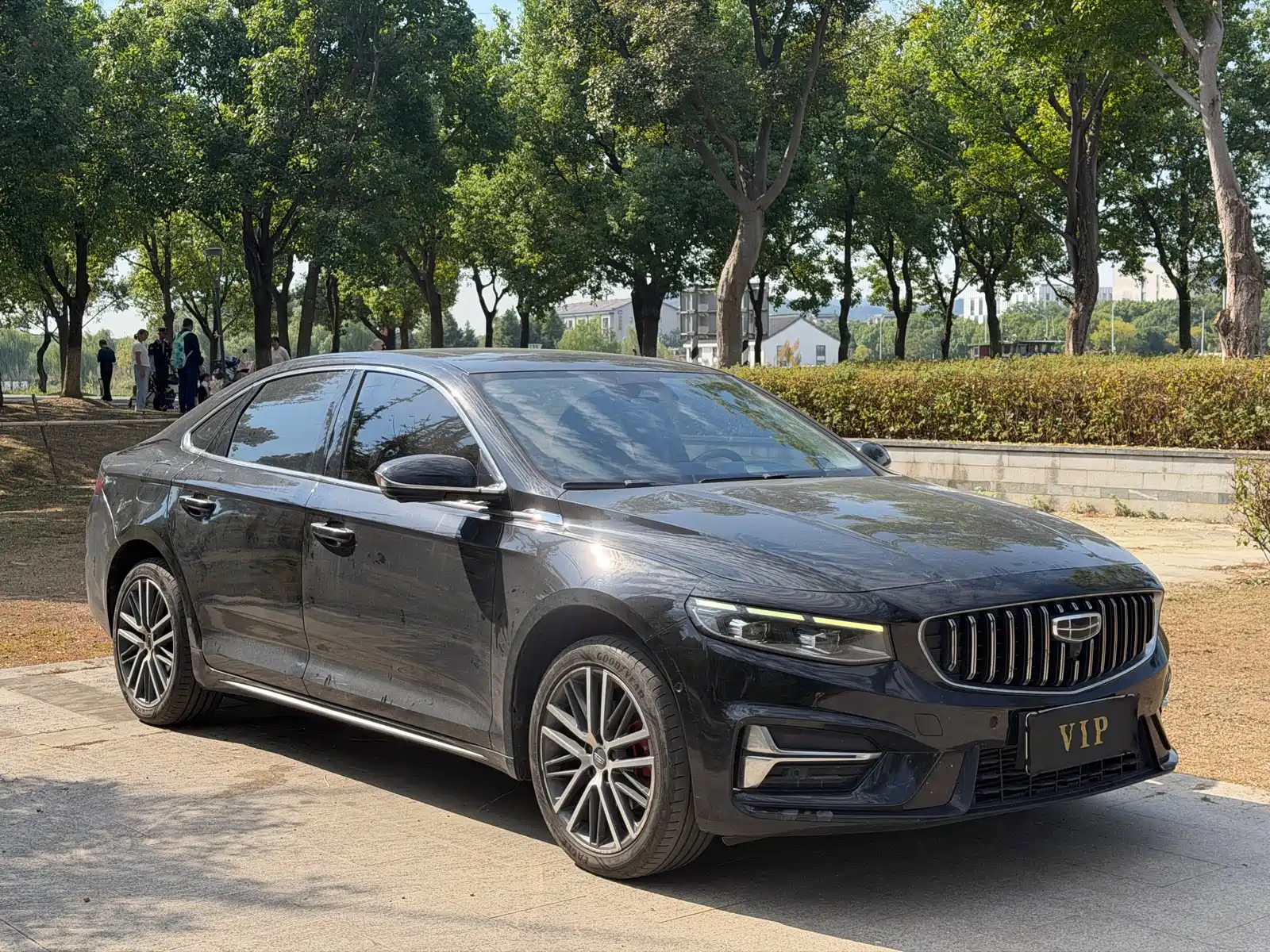 Фото 3 - Geely Preface