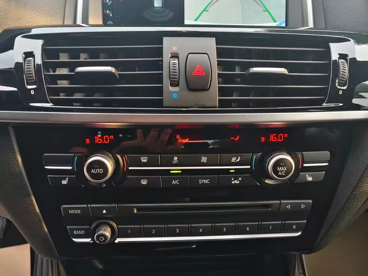 BMW X3 (Import) 2014 xDrive20i X Design Package фото 10