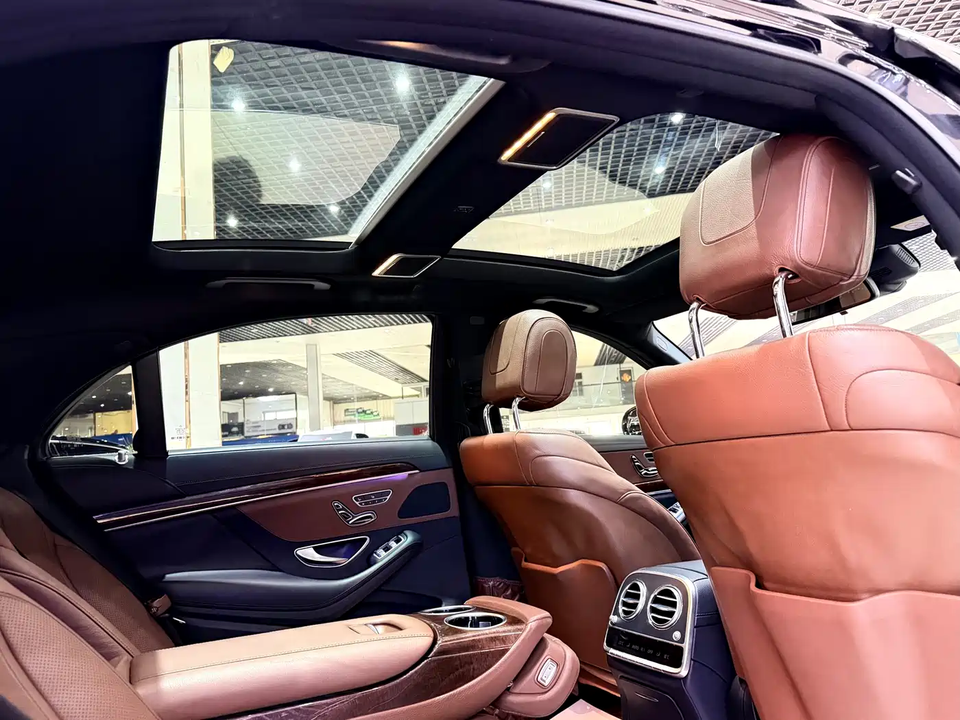 Mercedes-Benz S-Class 2014 S 320 L Business фото 9