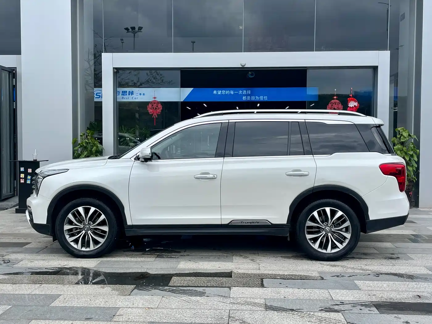 GAC Trumpchi Trumpchi GS8 2017 320T 2WD Luxury Smart Connect (7-seater) фото 3
