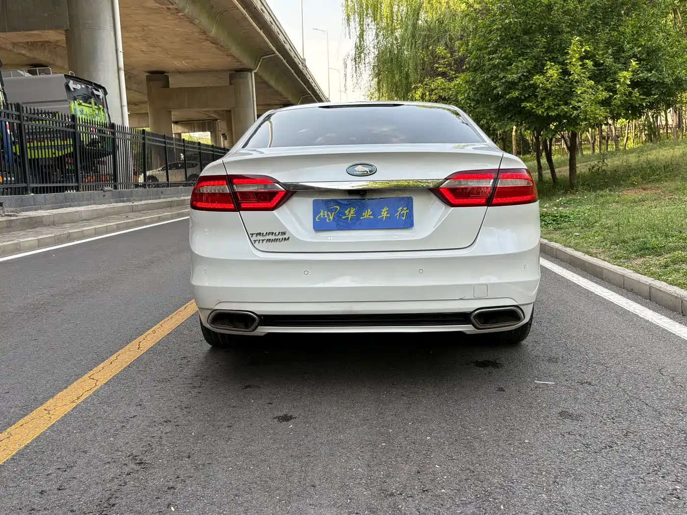 Ford Taurus 2017 EcoBoost 325 V6 Flagship фото 16