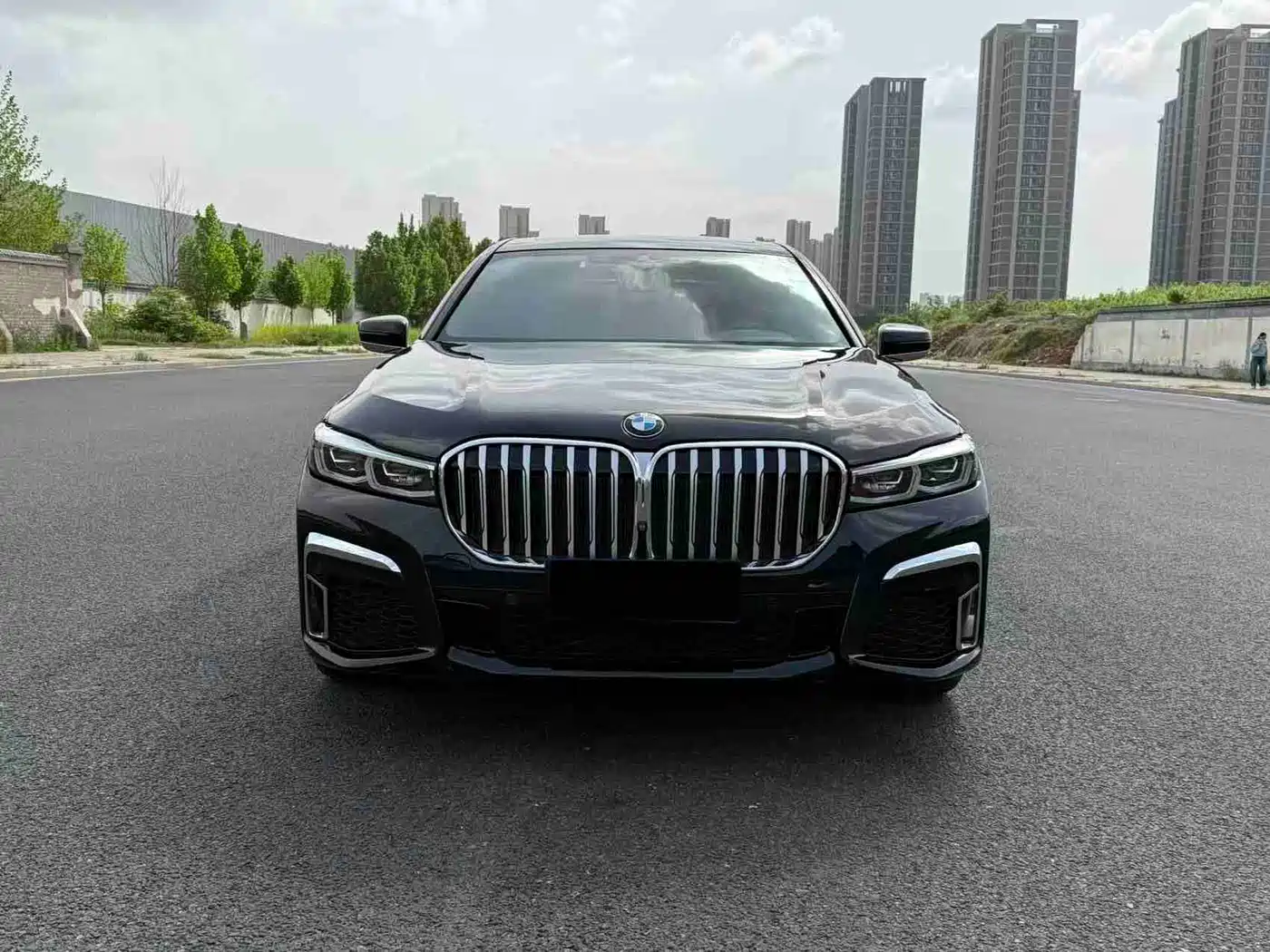 BMW 7 Series 2019 740Li Leading M Sport Package фото 2