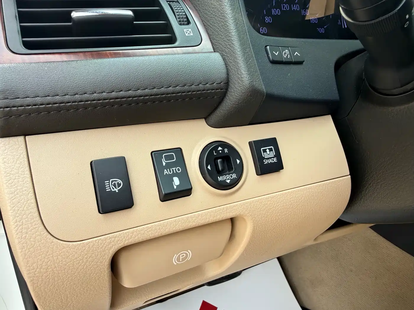 Toyota Crown 2010 2.5L Royal Leather Sunroof фото 15