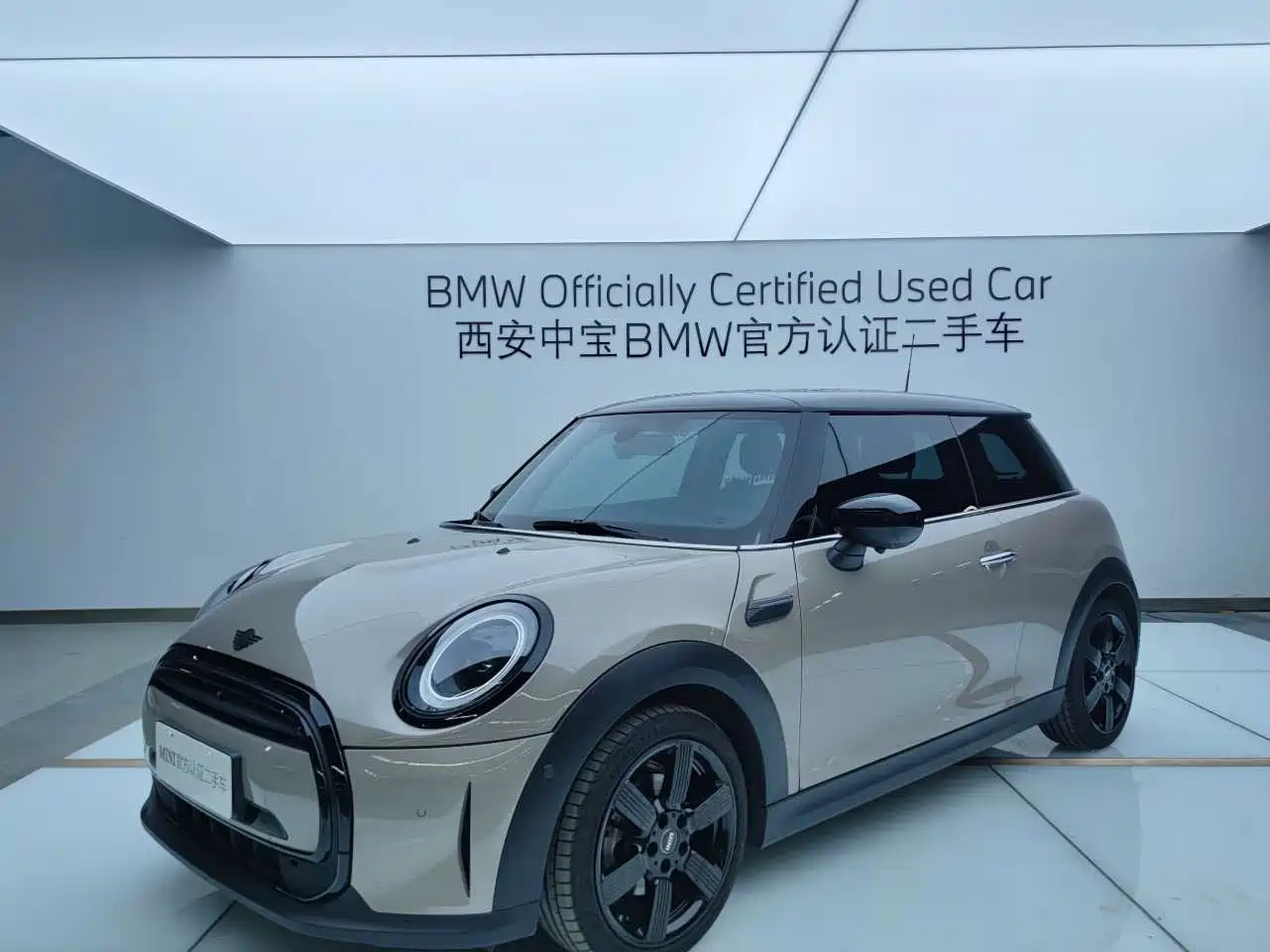 MINI MINI 2023 1.5T COOPER Artist
