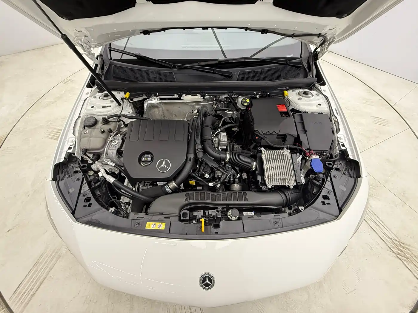Mercedes-Benz A-Class 2023 A 180 L фото 6