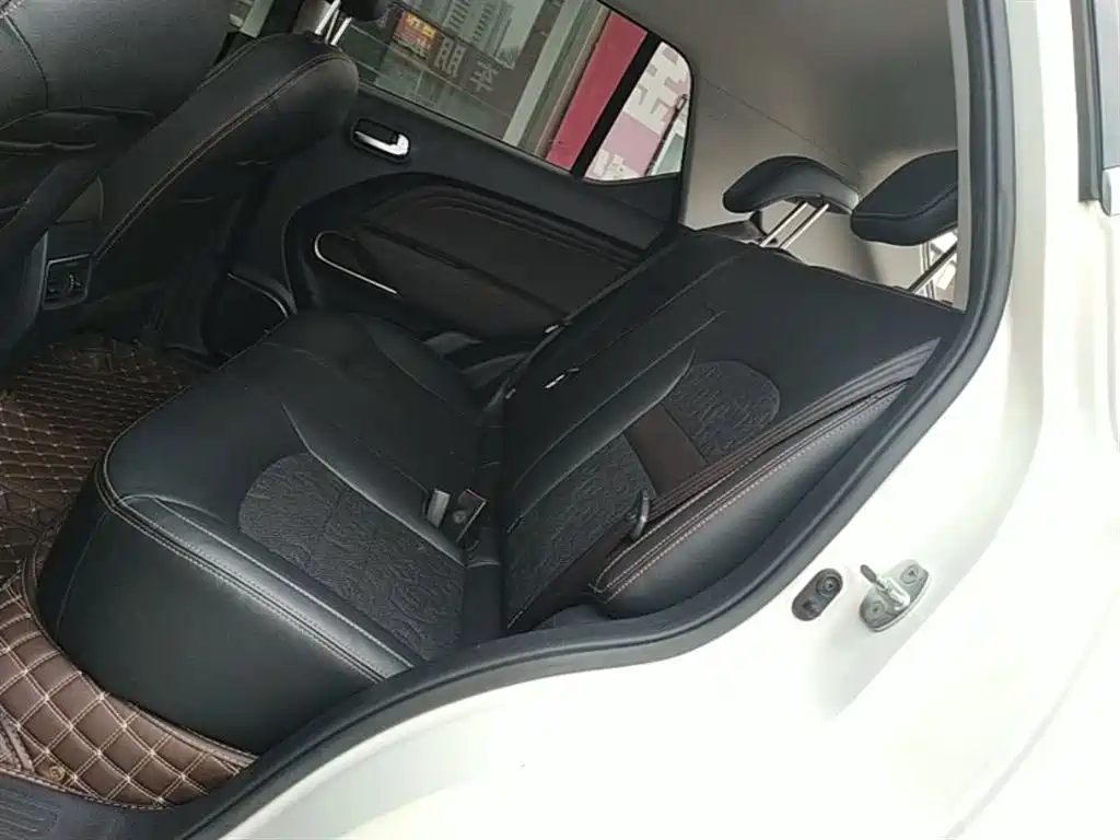 GAC Trumpchi Trumpchi GS3 2019 235T Automatic Elite Edition фото 17