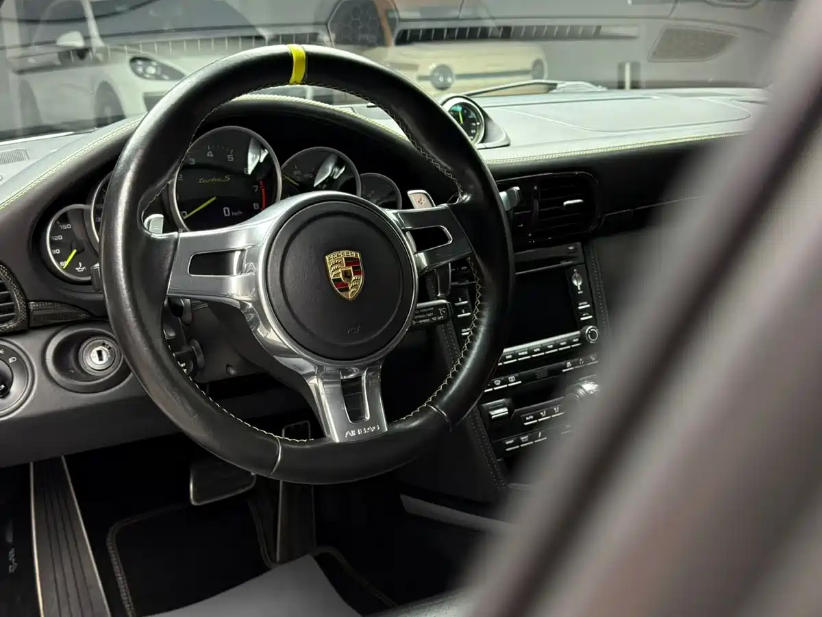 Porsche 911 фото 15