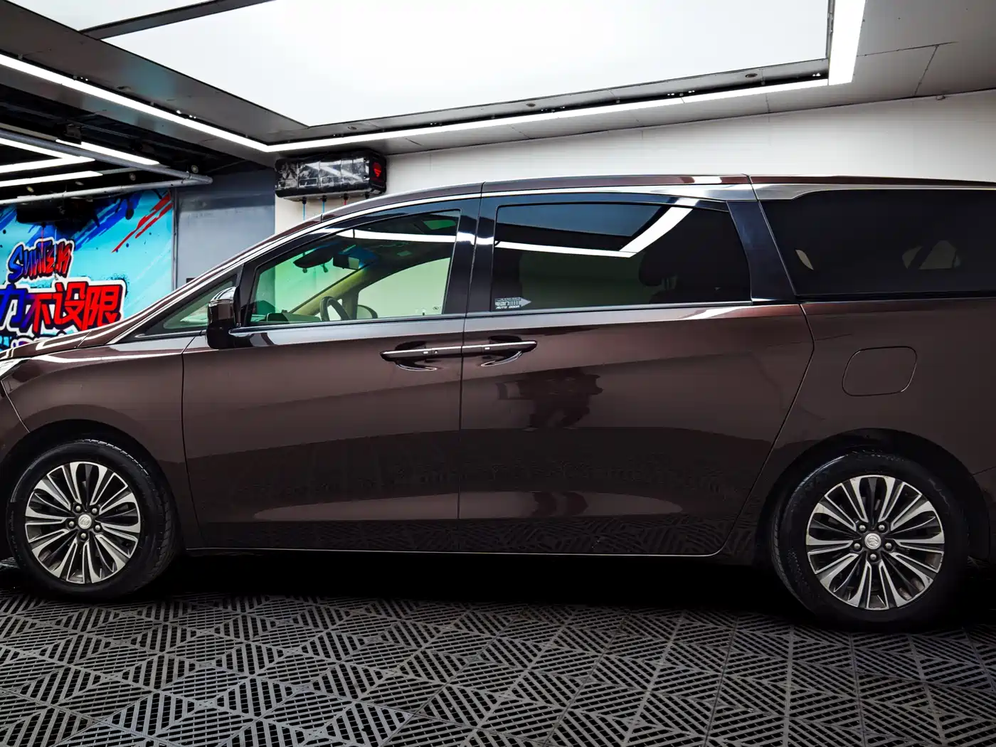 Buick GL8 2021 ES Landlord 653T Luxury фото 8