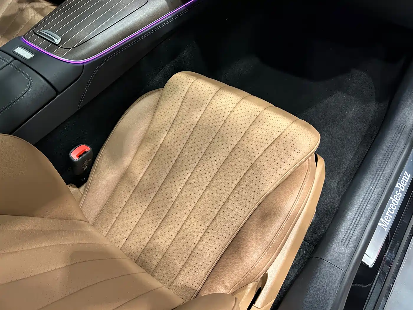 Mercedes-Benz E-Class 2024 Model E 300 L Luxury фото 17