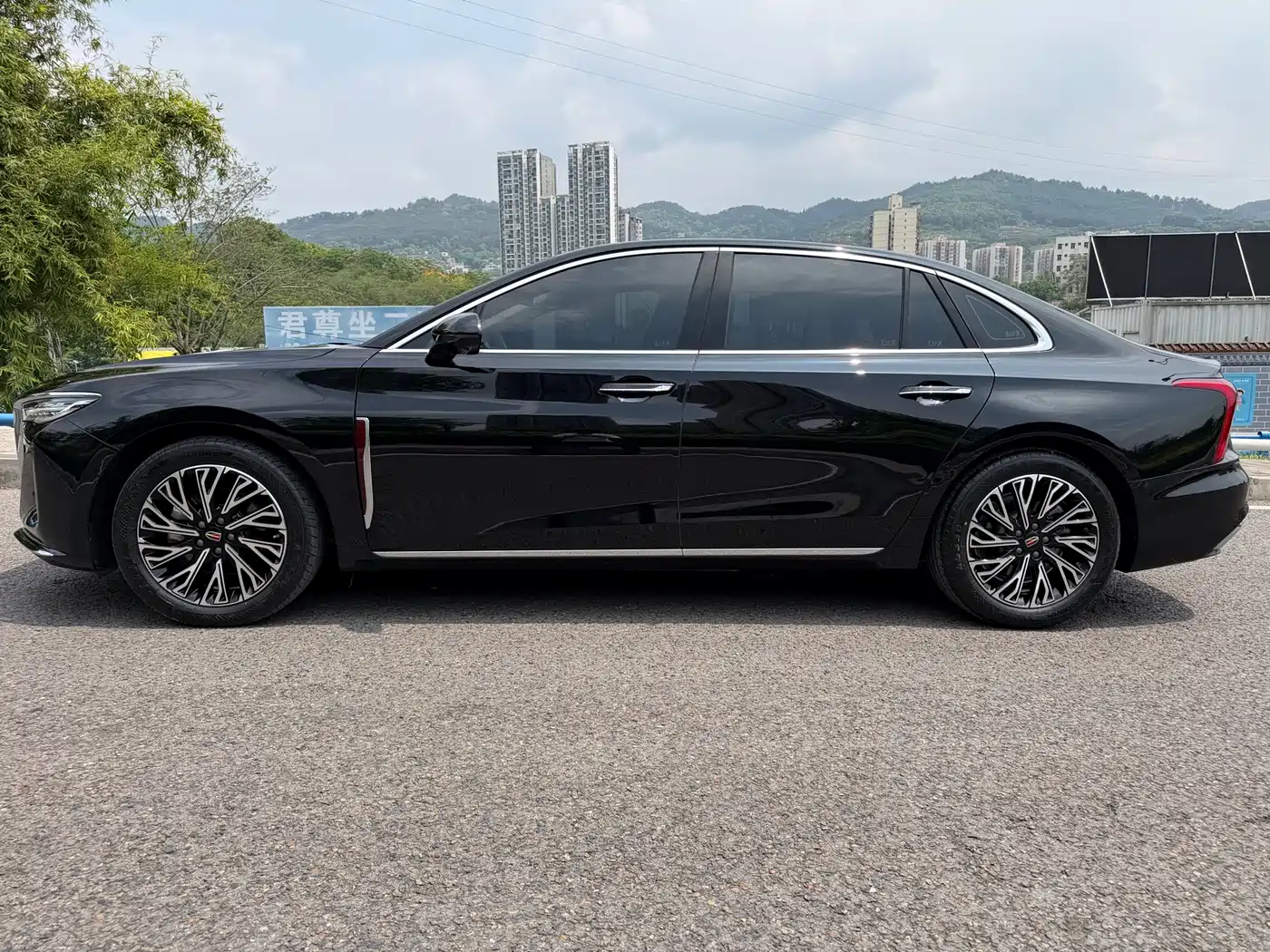 Hongqi H5 2024 2.0T Automatic Smart Connect Flag Smooth Edition фото 5