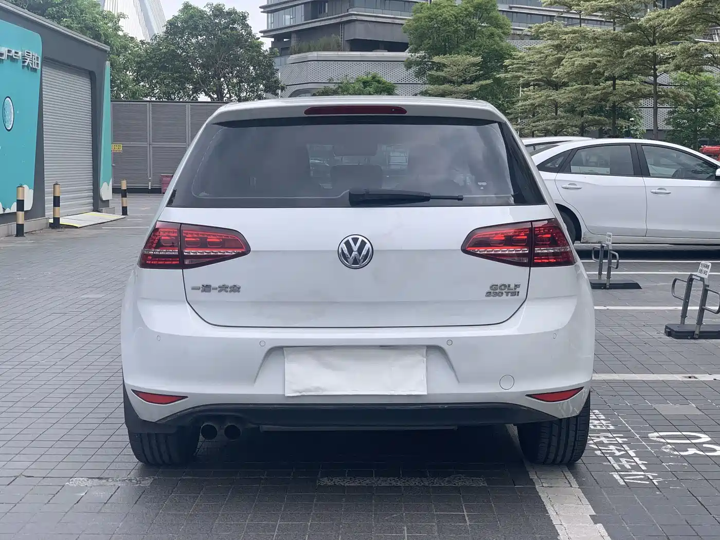 Volkswagen Golf 2016 230TSI Automatic Comfort фото 4