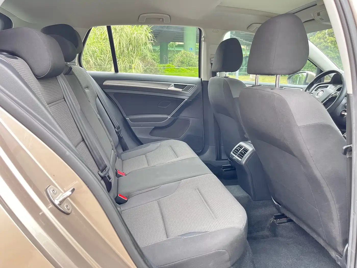 Volkswagen Golf 2016 230TSI Manual Comfort фото 13
