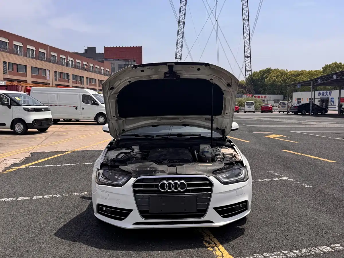 Audi A4L 2013 35 TFSI Automatic Standard фото 15