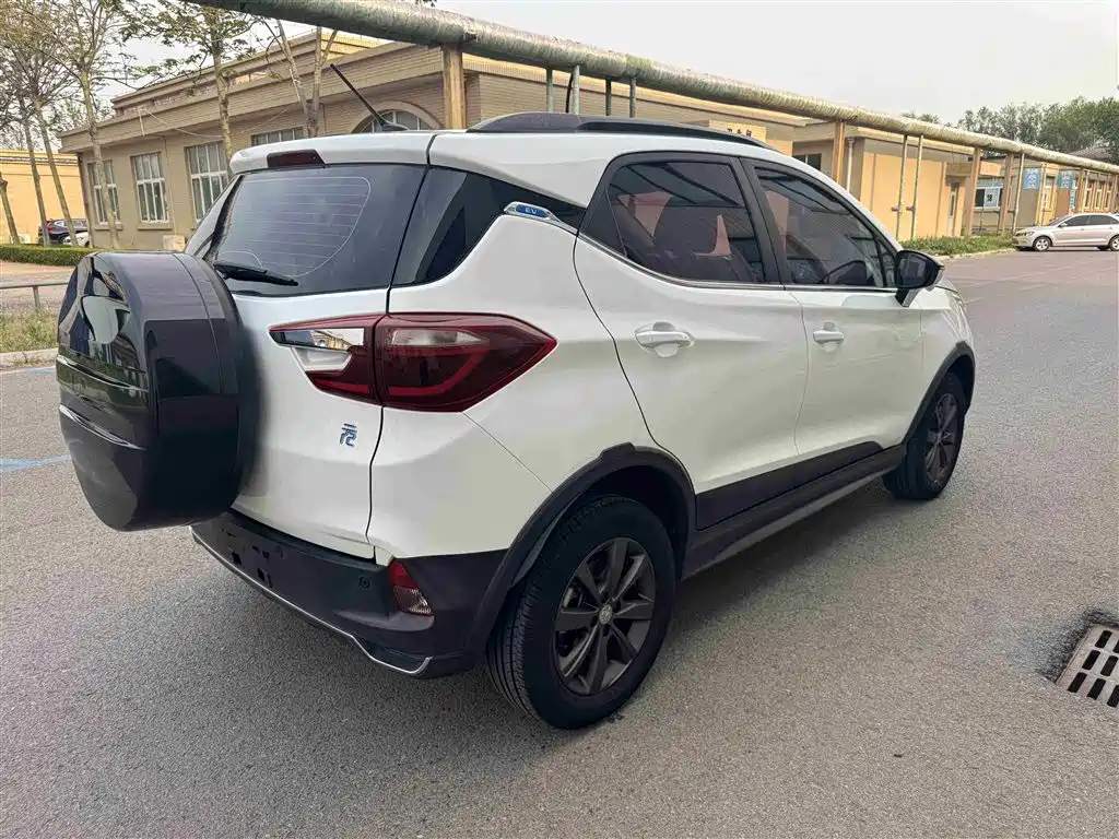 BYD Yuan New Energy 2018 EV360 Smart Connected Cool Type фото 3