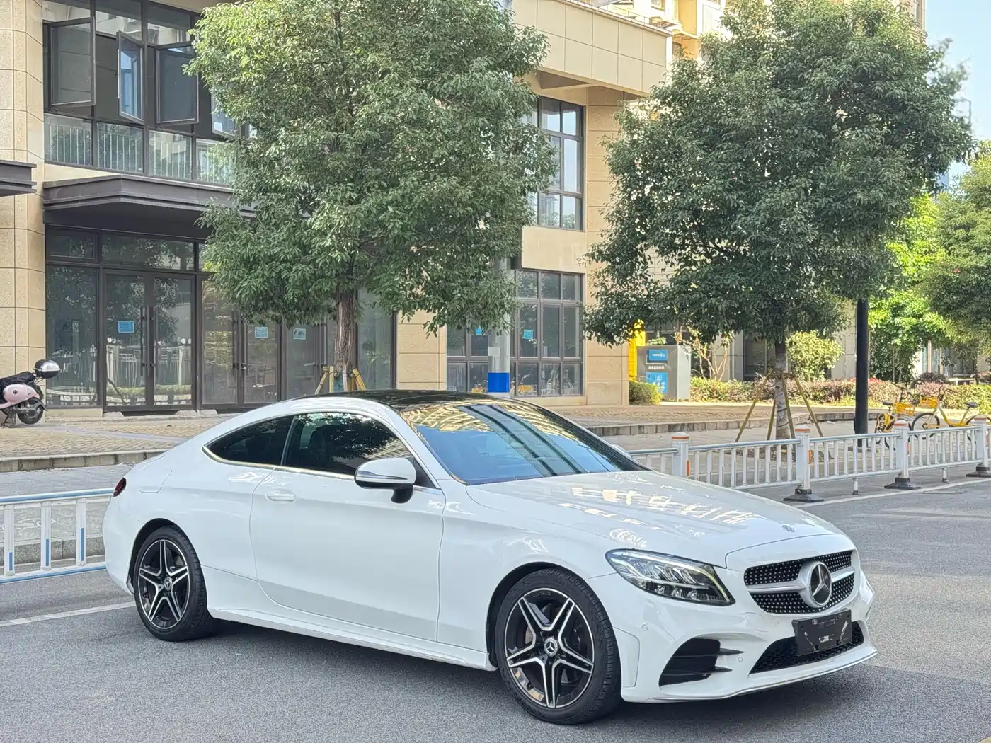 MERCEDES-BENZ C CLASS