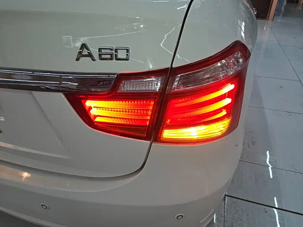 Dongfeng Aeolus Dongfeng Fengshen A60 2017 2016 1.6L Automatic Luxury