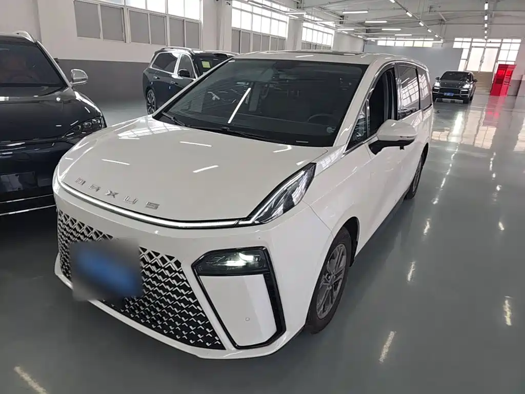 Maxus Maxus G70 2025 2024 Model 2.0T Automatic Luxury 7-Seater
