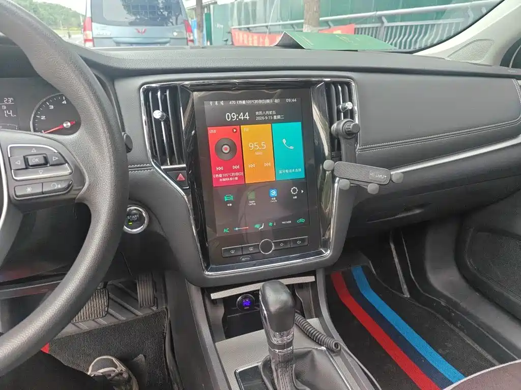 Roewe i6 2019 2020 PLUS 1.6L CVT 4G Connected Glory Flagship Edition
