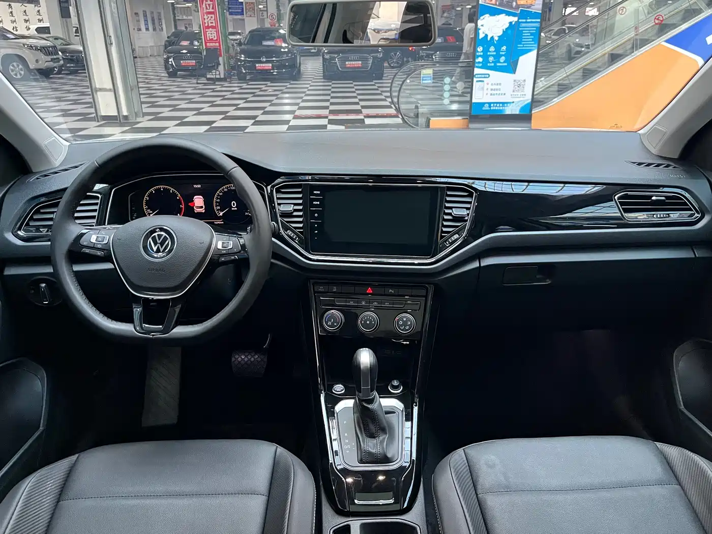 Volkswagen T-Roc, миниатюра 7