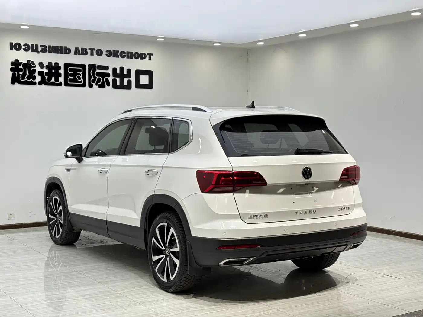 Volkswagen Tharu 2022 280TSI FWD Luxury Edition фото 8