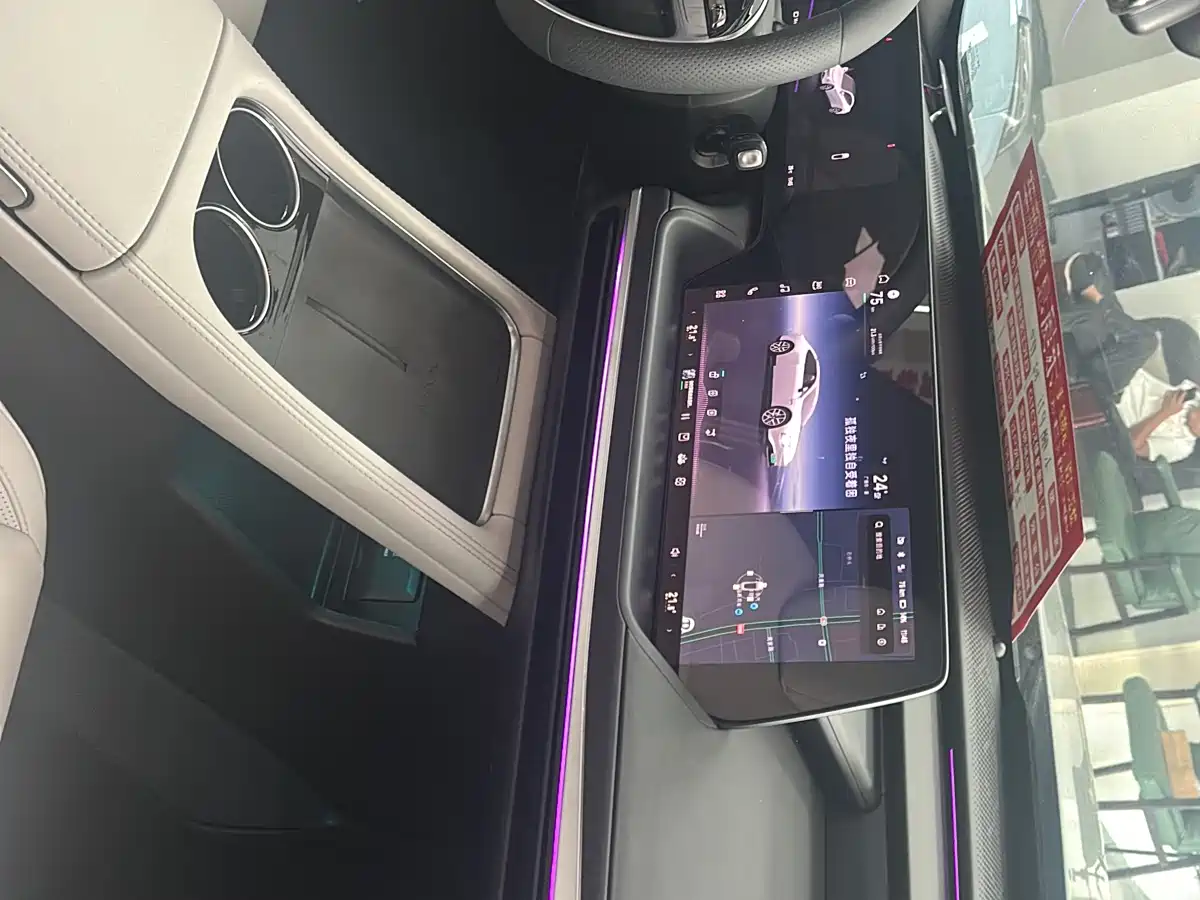 XPeng P7 2023 P7i 702 Pro фото 15