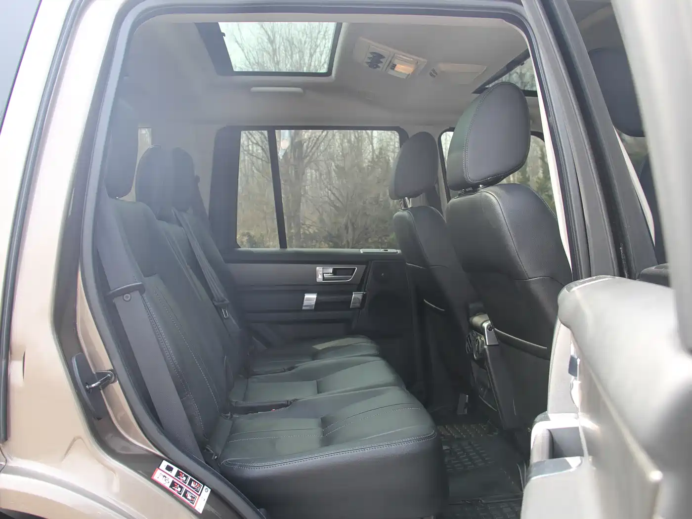 Land Rover Discovery 2013 3.0 SDV6 HSE Diesel фото 18