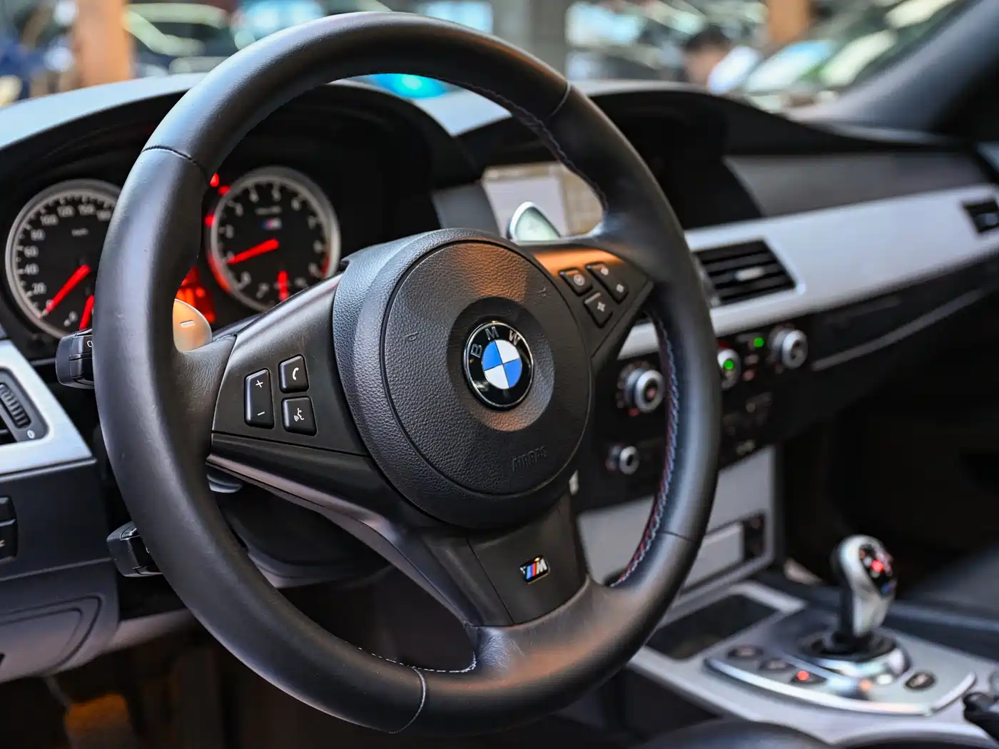 BMW M5 2005 Model M5 фото 8